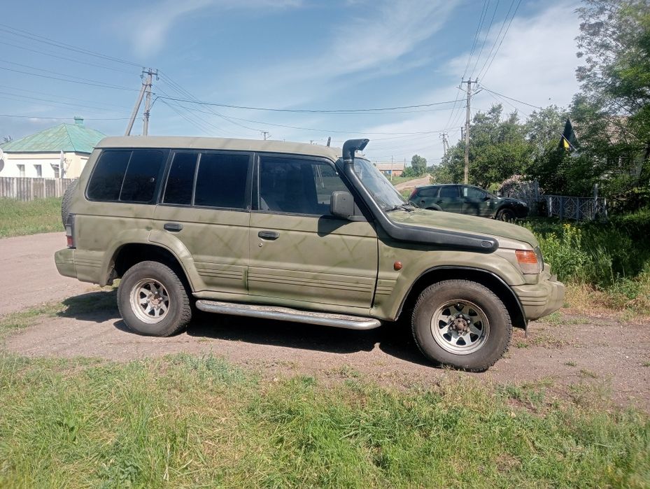 Mitsubishi pajero 2,