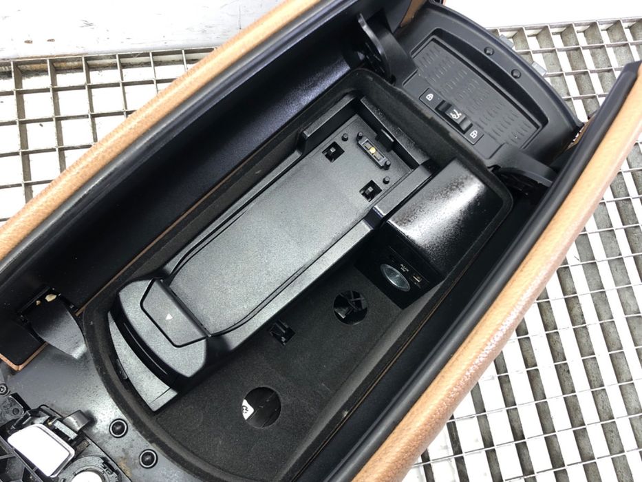 TUNEL ŚRODKOWY BMW F01 Sedan/Limuzyna 08-15 KONSOLA