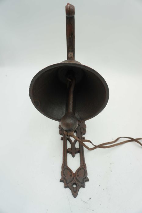 PIĘKNY ŻELIWNY dzwon dzwonek samochód