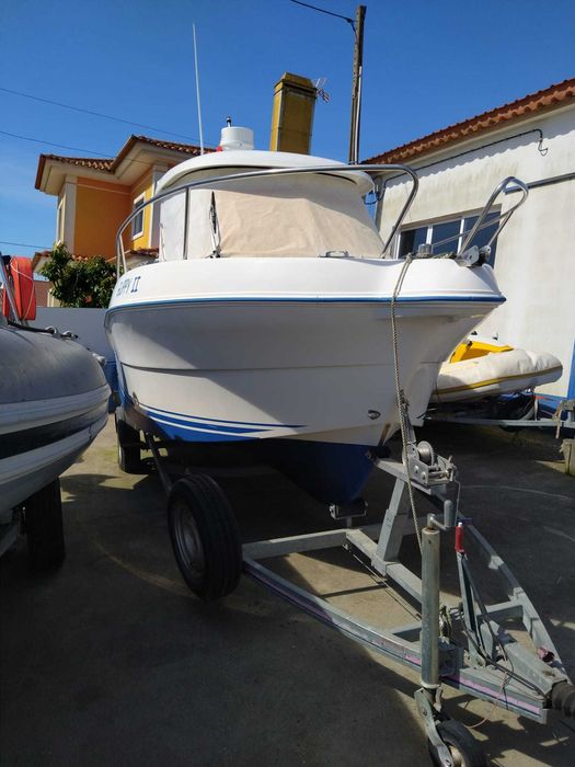 QuickSilver Pilothouse 640 -Ano 2006 8 lugares Classe 4 (exelente pesca e passeio)