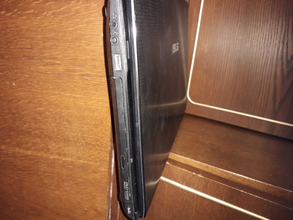 Продам-обміняю б\у ноутбук  Асус неробочий