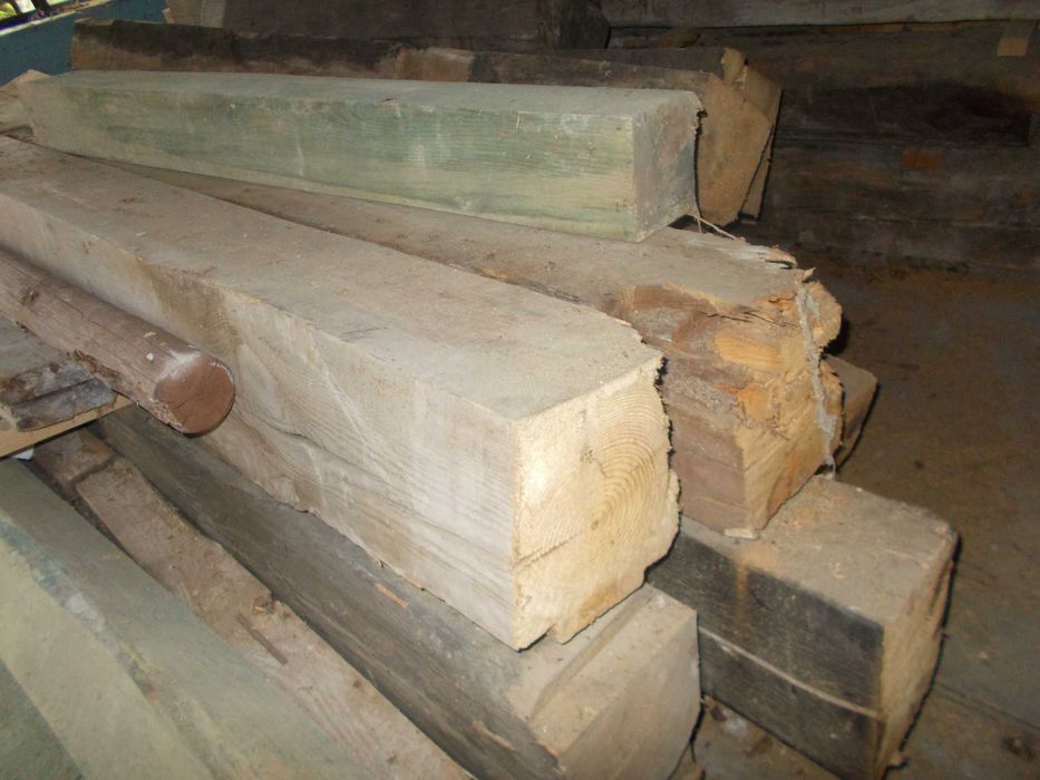 stare belki drewniane