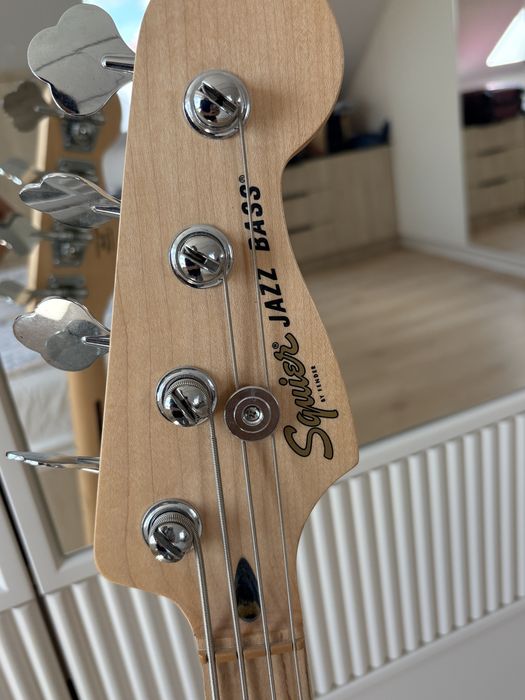 Squier Jazz Bass - gitara basowa