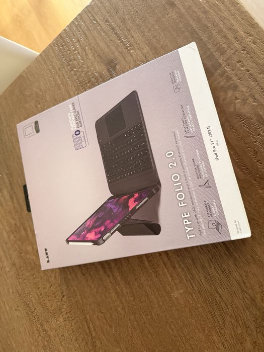 Capa + teclado PT e trackpad LAUT para iPad Pro 11 M4