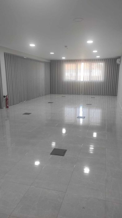 Pavilão Industrial com 1010m2 (outras opções disponíveis) em Celeirós, Braga