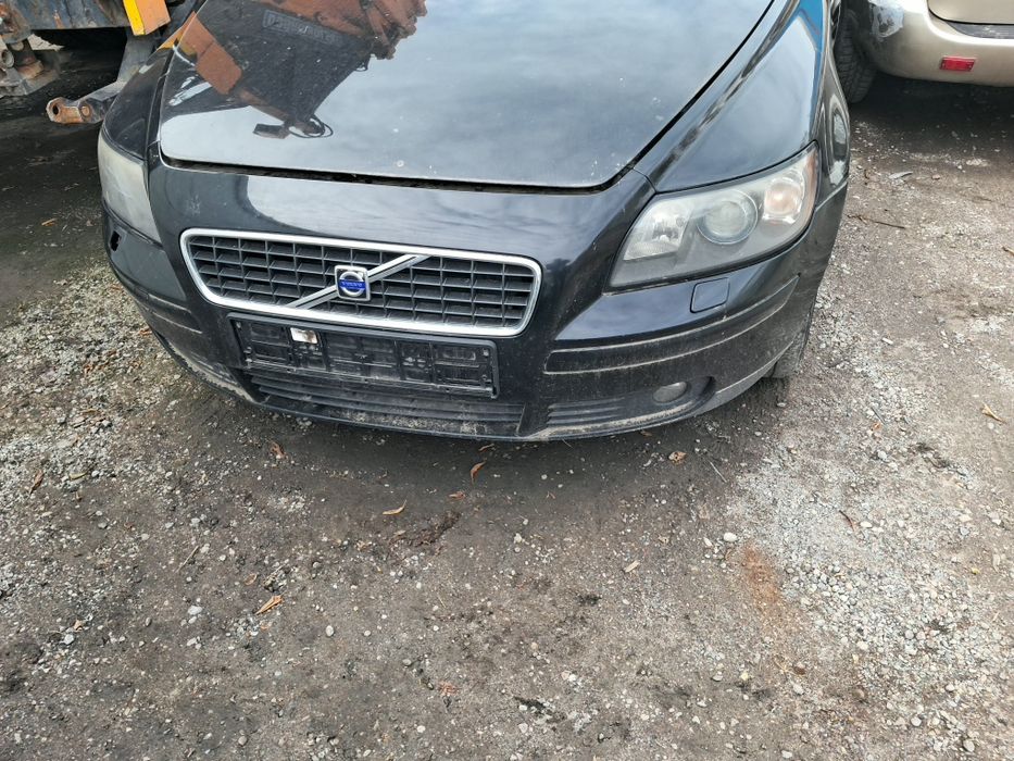 Zderzak przód volvo s40