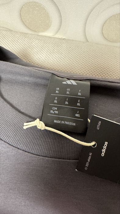 Кофта лонгслив Adidas essentials big logo single