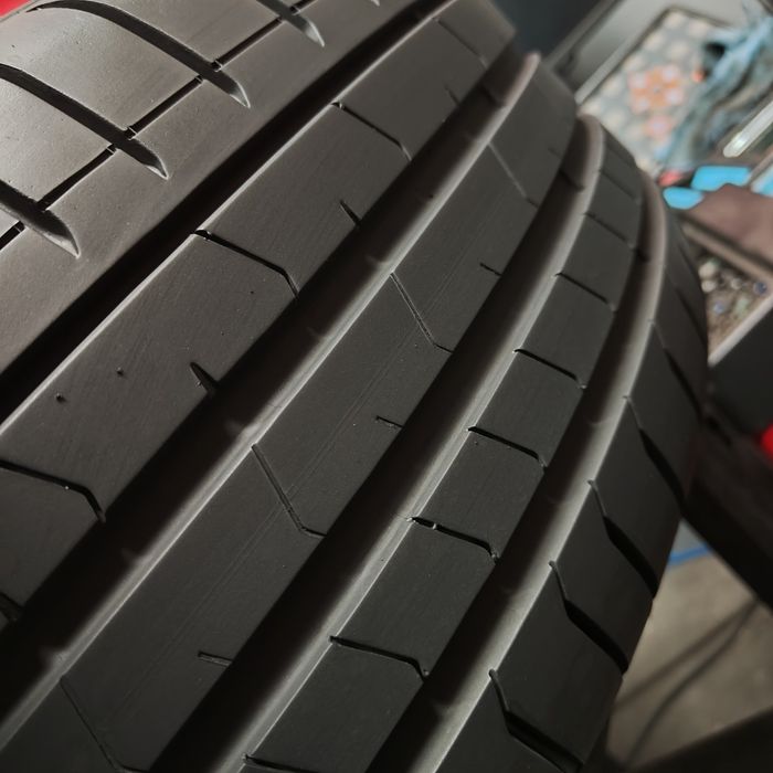 245/45/18 XL Pirelli P Zero Run Flat