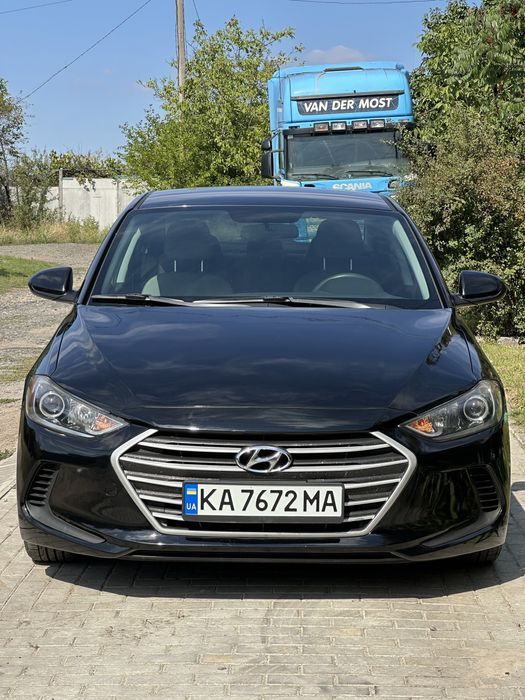 Hyundai Elantra 2017 2.0 бензин Автомат