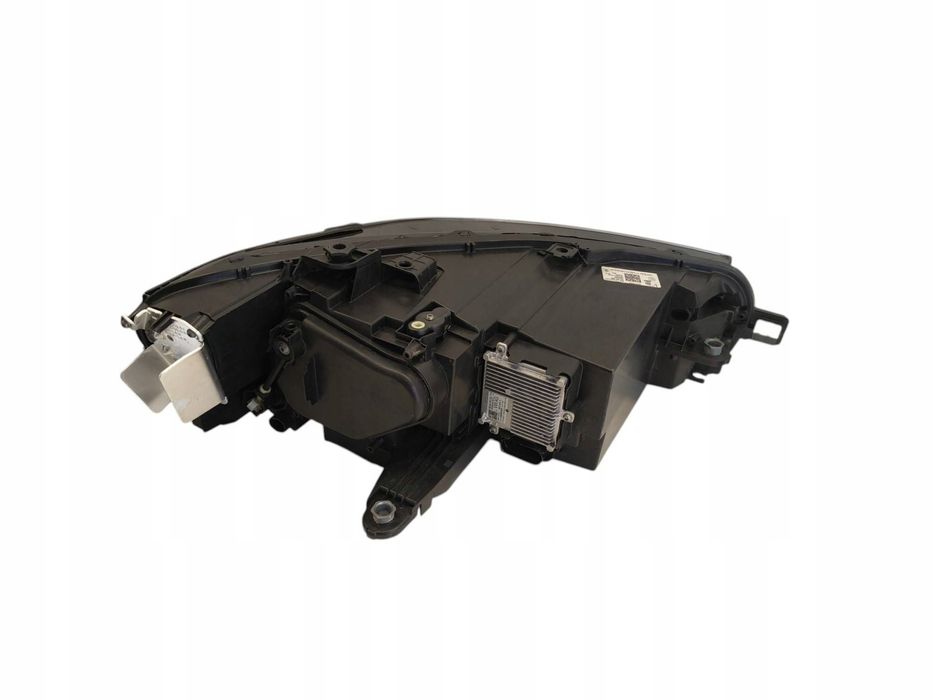 volkswagen passat b9 2024 komplet lampa przednia