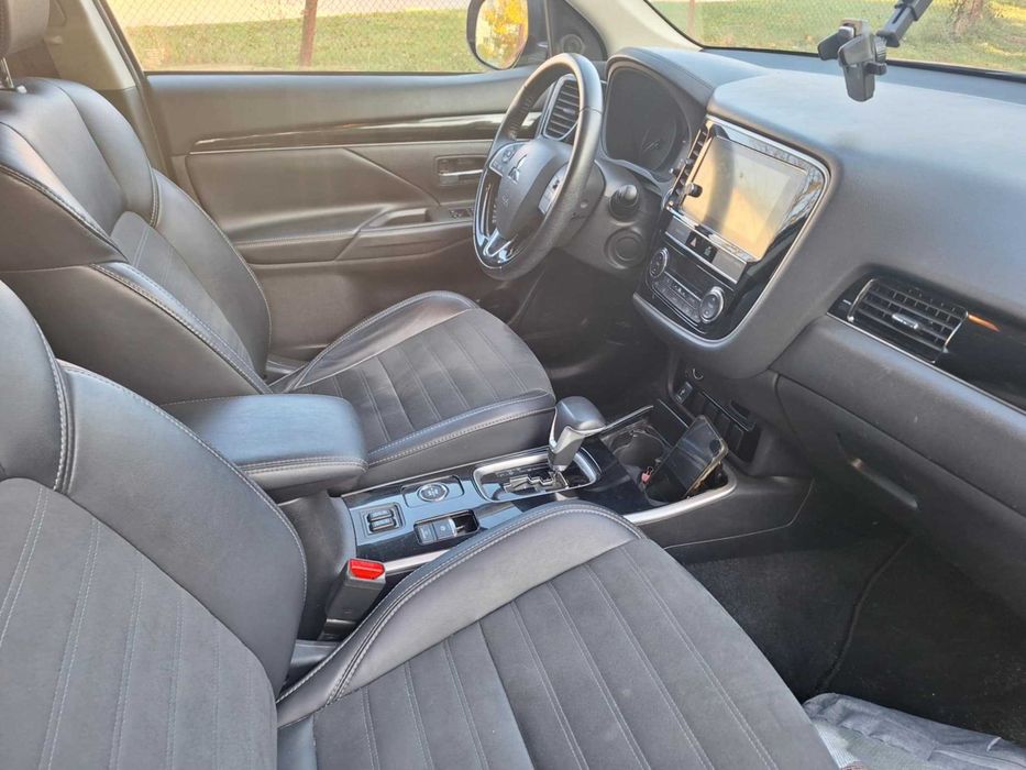 Mitsubishi Outlander III
