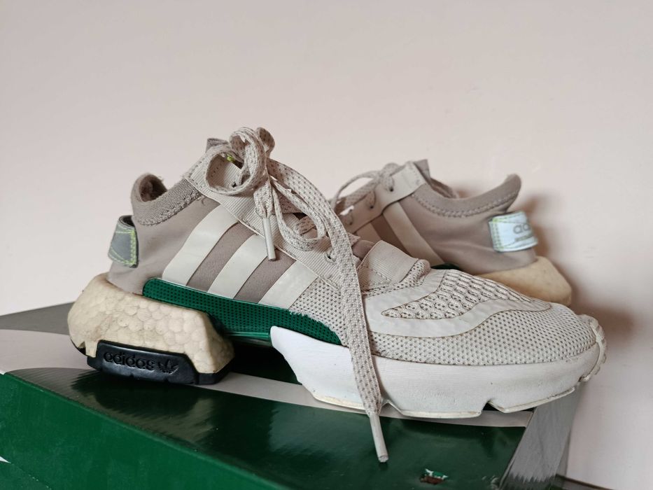 Адідас жіночі кросівки Adidas Originals