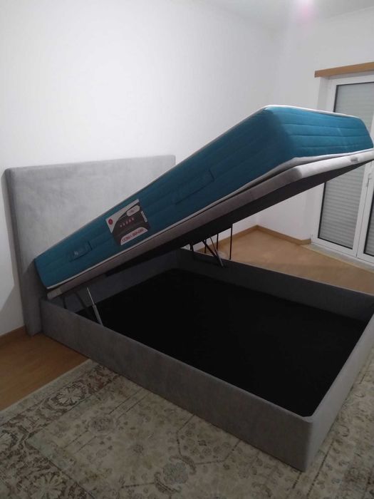 Cama com arrumação nova e colchão novo