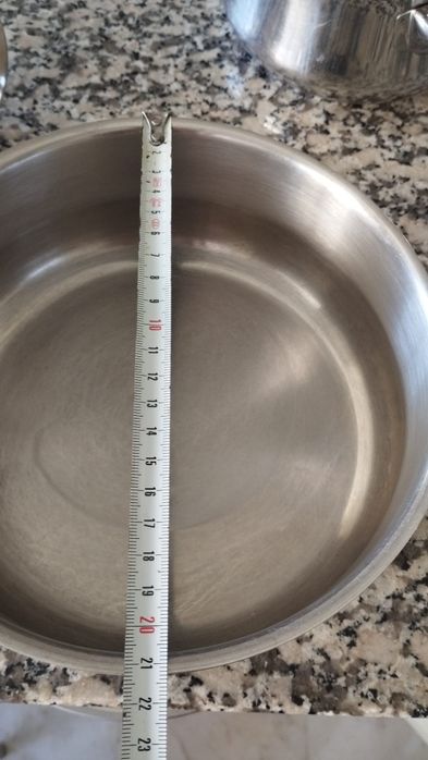 Caçarola com cabo (20). Produto com uma excelente relação de design, q