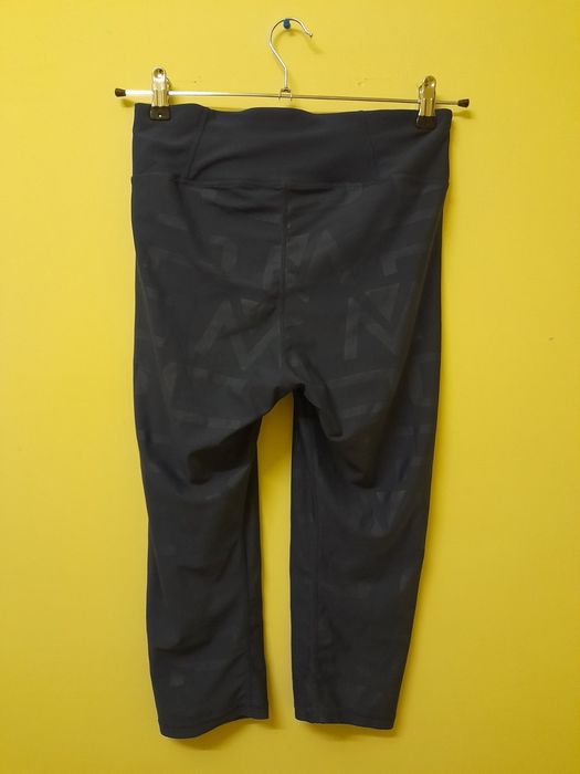 Спортивные леггинсы CMP темно-синие, L
женские цвет чёрный с узором