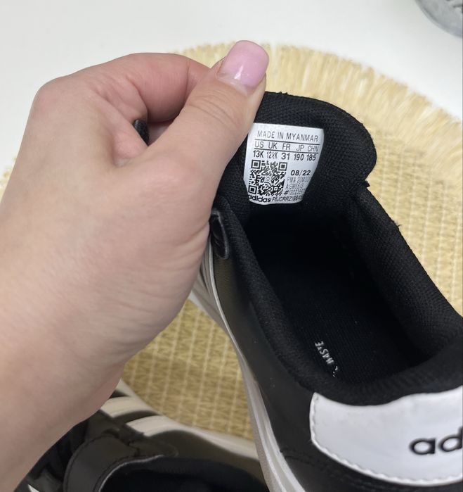 Кросівки adidas 31 розмір