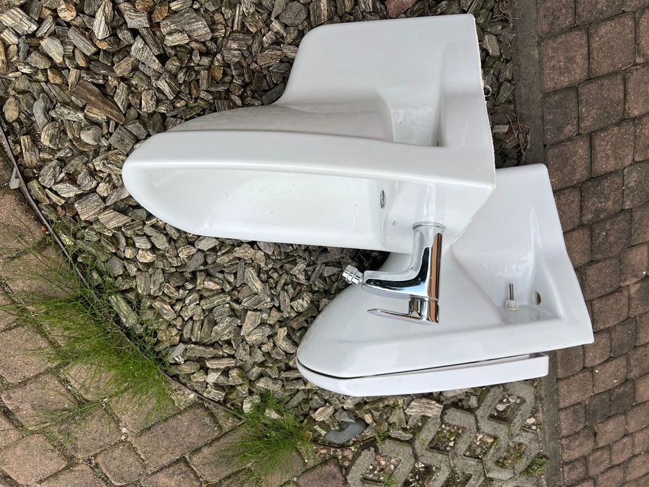 Sprzedam kibel i bidet