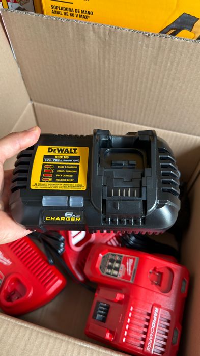 Акумулятори та зарядні пристрої DeWALT, Milwaukee, Makita
