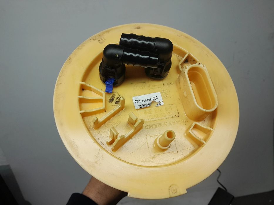 Bomba de combustível AUDI A6 (4F2, C6)