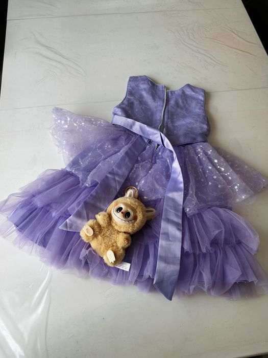 Продається плаття 110 розмір