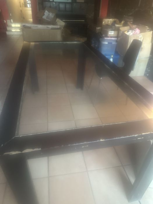 Mesa de 1,80X88 com tampo em vidro