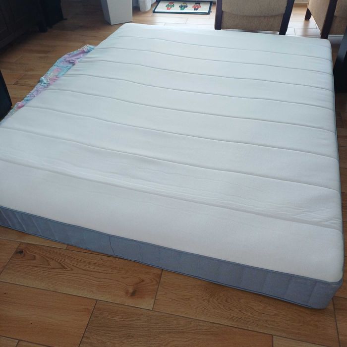 Materac twardy sprężyny kieszeniowe 160x200 Vesteroy