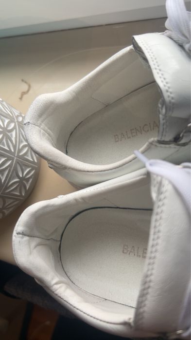 balenciaga arena biale