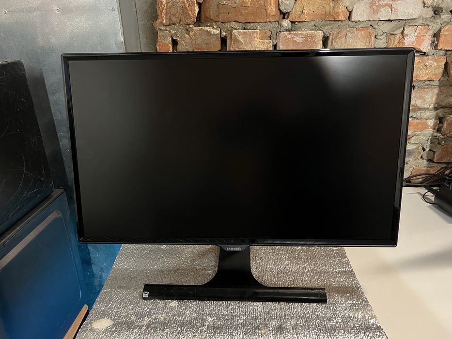 Монітор Samsung 27 діагональ