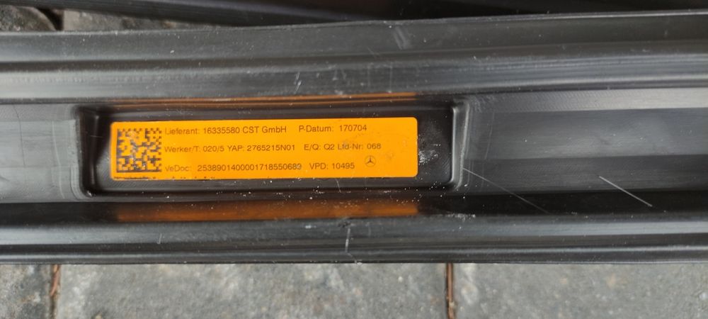 Relingi dachowe Mercedes GLC