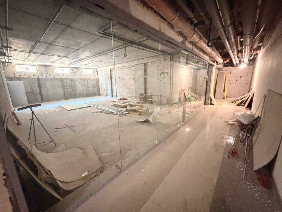 Оренда залів від 100 до 600 м² в новому ЖК "Olympik Park"  Під бізнес студія танців або фітнес клуб.