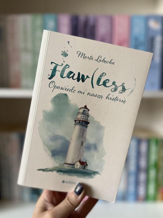 książka “Flaw(less) - opowiedz mi naszą historię” - Marta Łabęcka