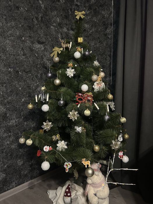 Продам искуственную елку 180см