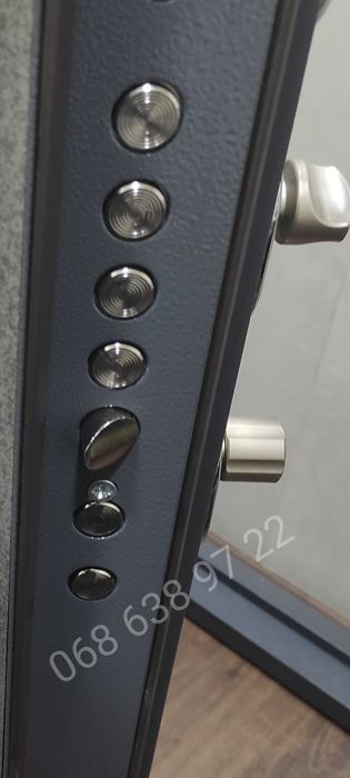 Двери входные, металлические,противовзломные, не вскрываемые отмычками