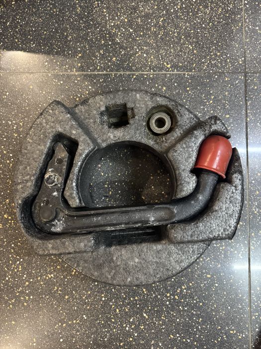 Продам,Фарком на фольцваген шкода