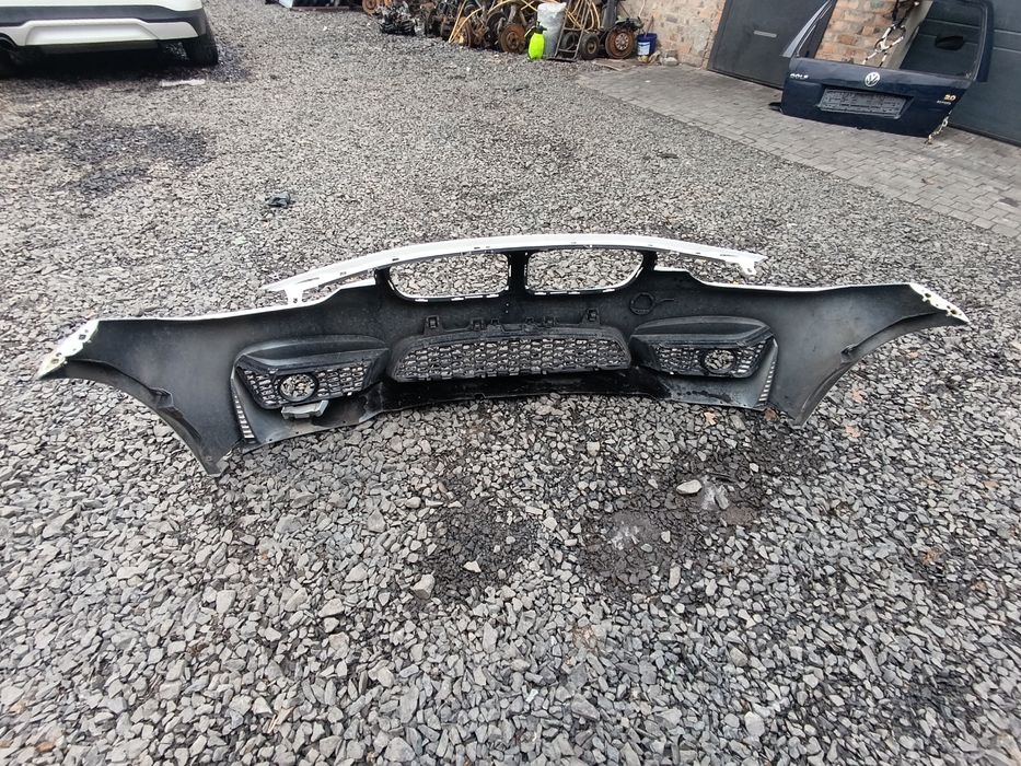 Передній бампер BMW f 30 m look