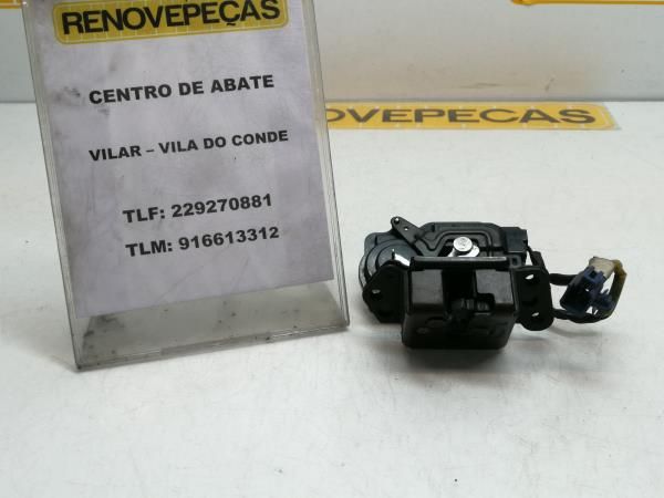 Fechadura / fecho da mala TOYOTA Yaris (_P9_)
