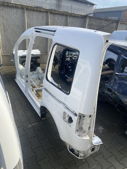 Боковина Четверть Кузов Caddy розборка