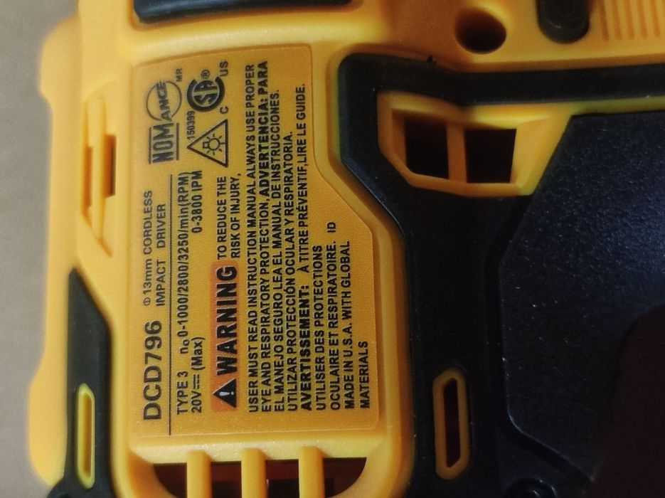 Berbequim DeWalt novo com 1 bateria