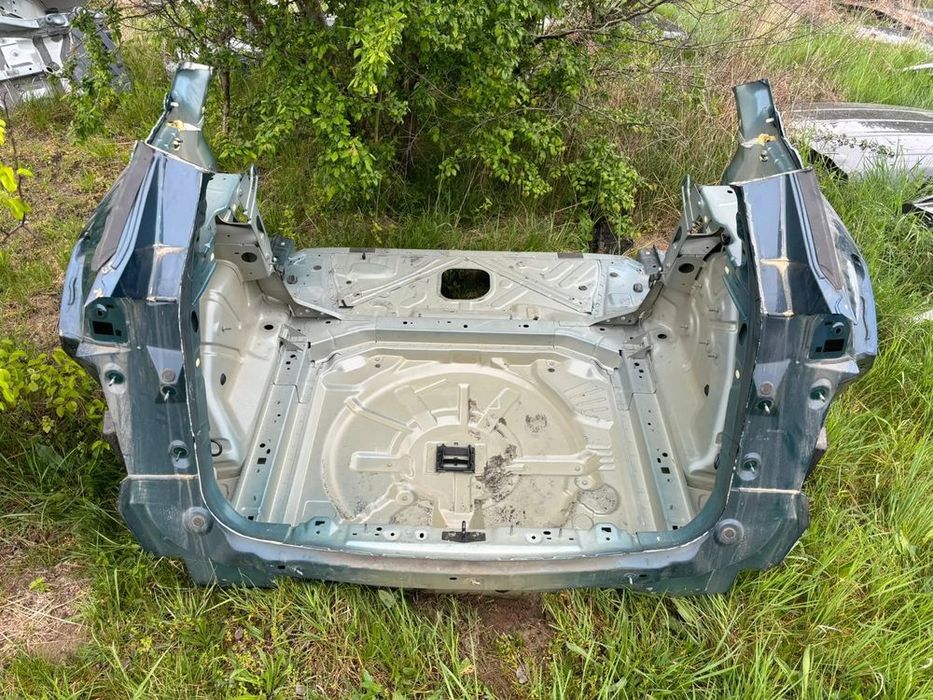 peugeot 3008 ll tył ćwiartki.hybryda