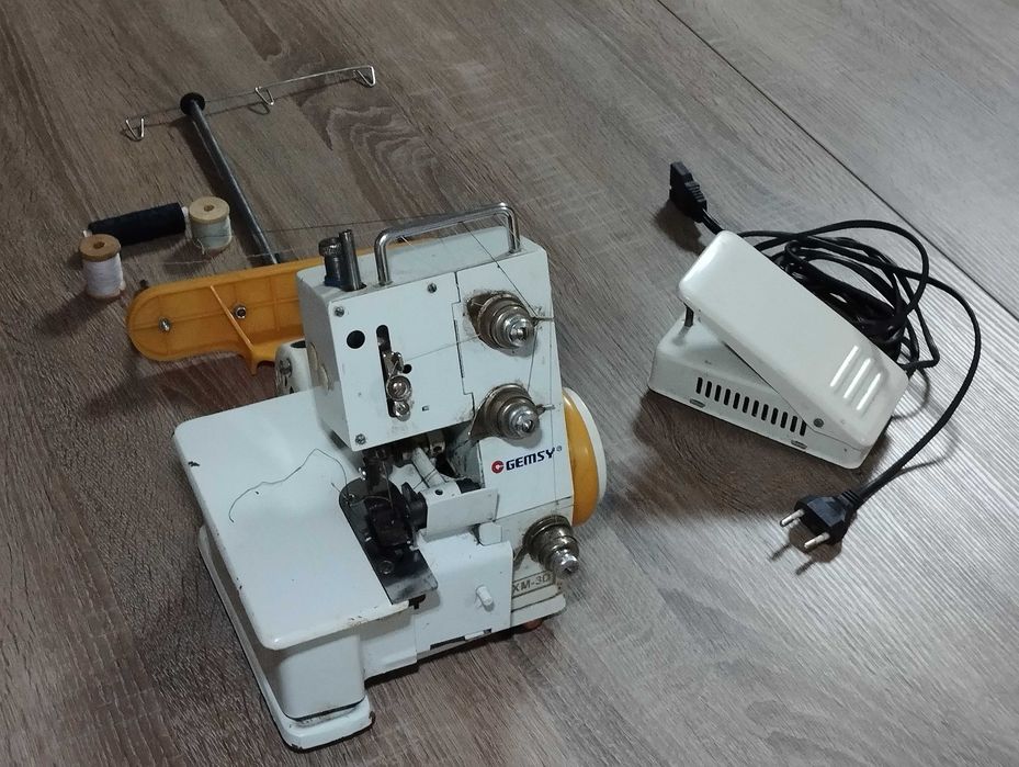 Оверлок швейна машинка GEMSY RXM-3D: 1 400 грн. - Швейные машины и