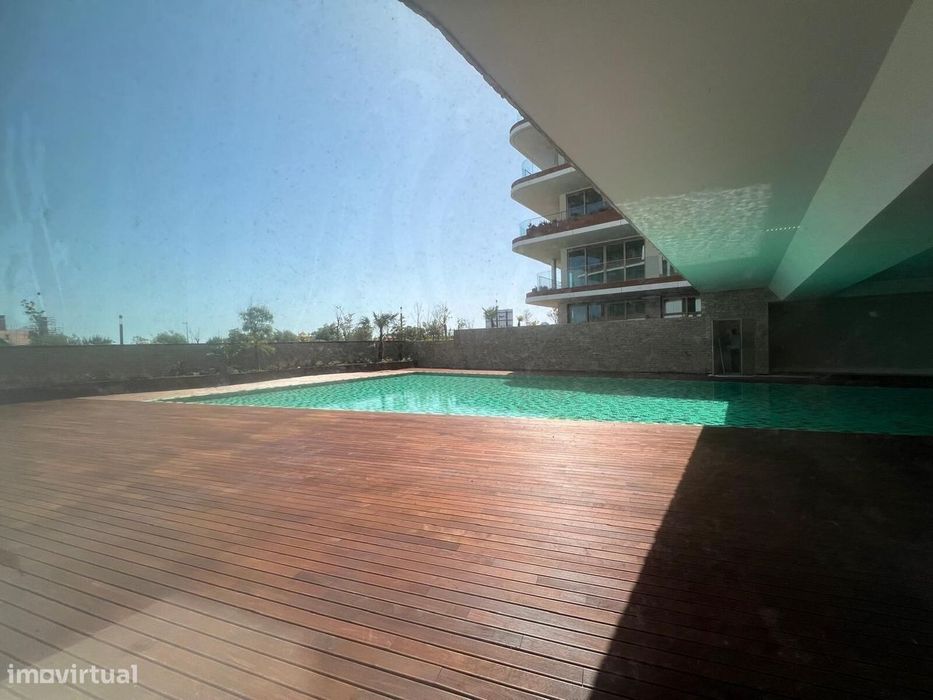 Apartamento T2 com piscina, Cascais