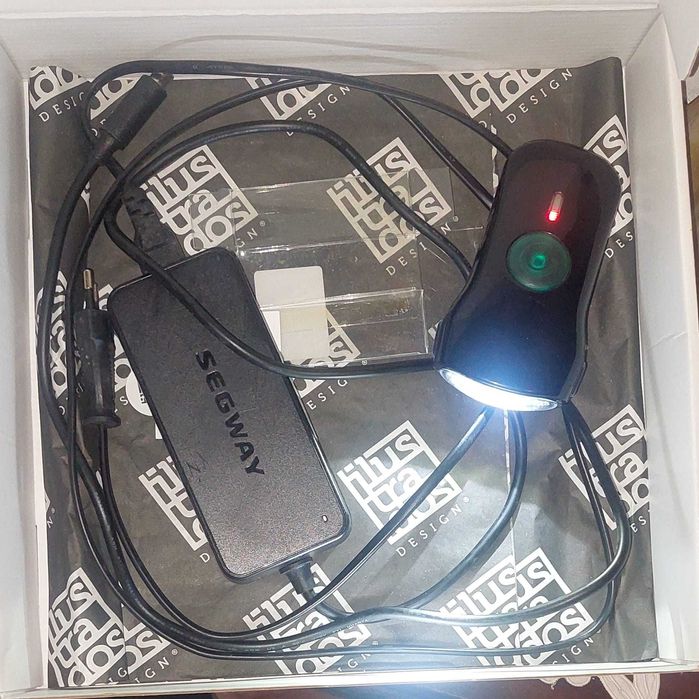 Trotinete Elétrica Ninebot KickScooter E22E by Segway