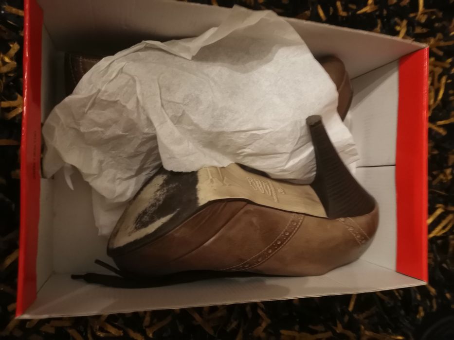 Sapatos de tacão  PREÇO FINAL para despachar