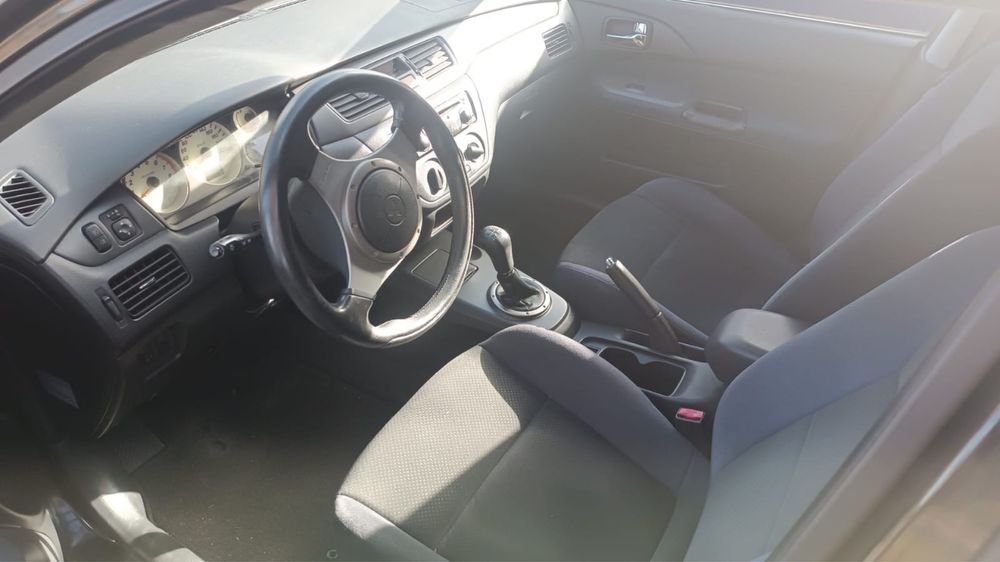 Mitsubishi Lancer 1.6 benzyna