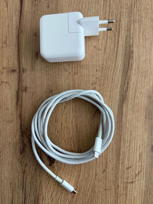 MacBook Air Retina 13" (2018) | Intel i5 | 8 GB RAM | 128 GB SSD