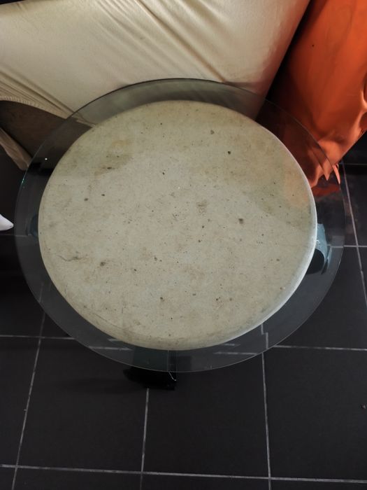Mesa de centro com vidro