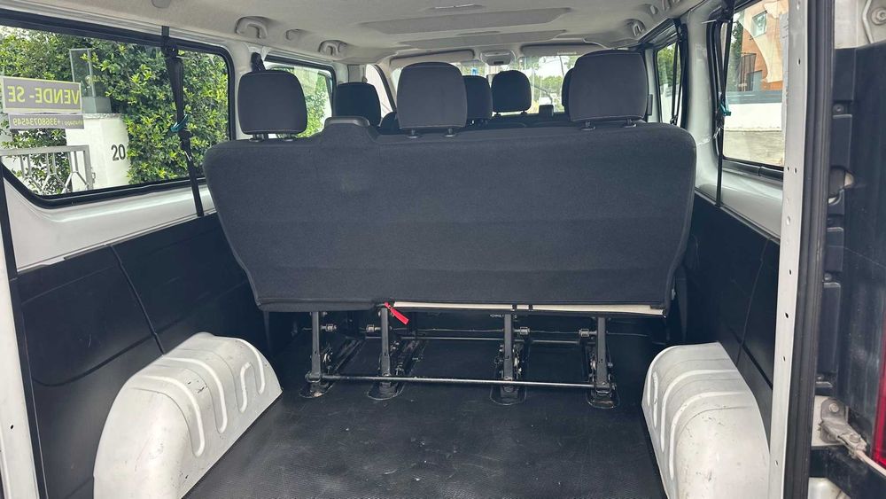 RENAULT TRAFIC 2018 H1L2 9 Lugares - Nacional