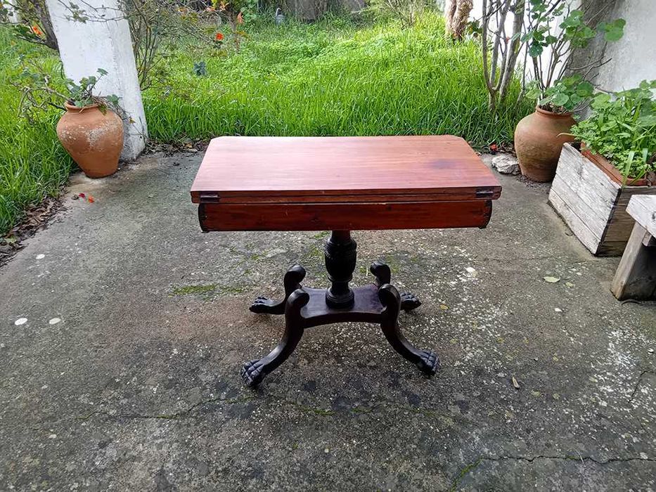Mesa de Jogo vintage