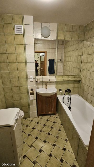 3 pokoje 61,84 m², Zacisze, I piętro, winda, balkon, garaż, metro