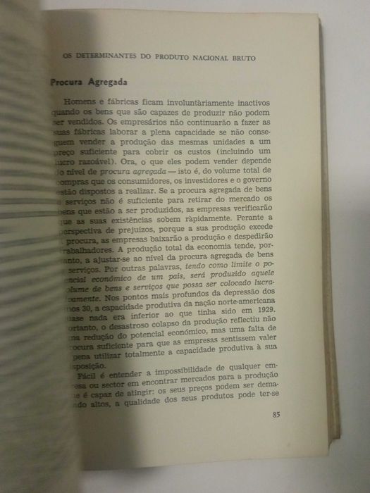 Análise do rendimento nacional, por Charles L. Schultze